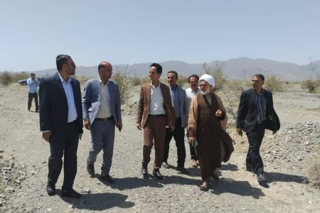 بازدید نماینده شش شهرستان جنوبی به اتفاق مدیرکل منابع طبیعی و آبخیزداری جنوب کرمان از پروژه های منابع طبیعی و دیدار با فعالین تولیدی شهرستان قلعه گنج