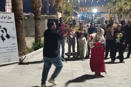 آغاز جشنواره تئاتر خیابانی پیشگیری از آسیب های اجتماعی در جنوب کرمان