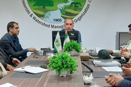 انتقاد مدیرکل منابع طبیعی جنوب کرمان از تصرفات غیرقانونی توسط دستگاه‌های دولتی: توسعه باید در چارچوب قانون باشد