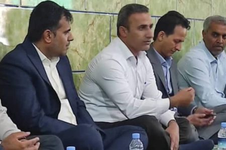 برگزاری جلسه بررسی الگوی کشت با کشاورزان حوزه سرخ قلعه در روستای زردوکی قلعه گنج