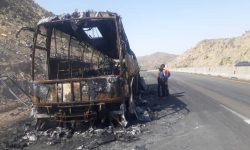 آتش‌سوزی اتوبوس در محور جبالبارز ـ جیرفت بدون تلفات جانی/ احتمال حمل سوخت توسط خودرو