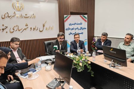برگزاری ۴۹ مناقصه و اجرای ۵۰۰ میلیارد تومان پروژه عمرانی در جنوب کرمان